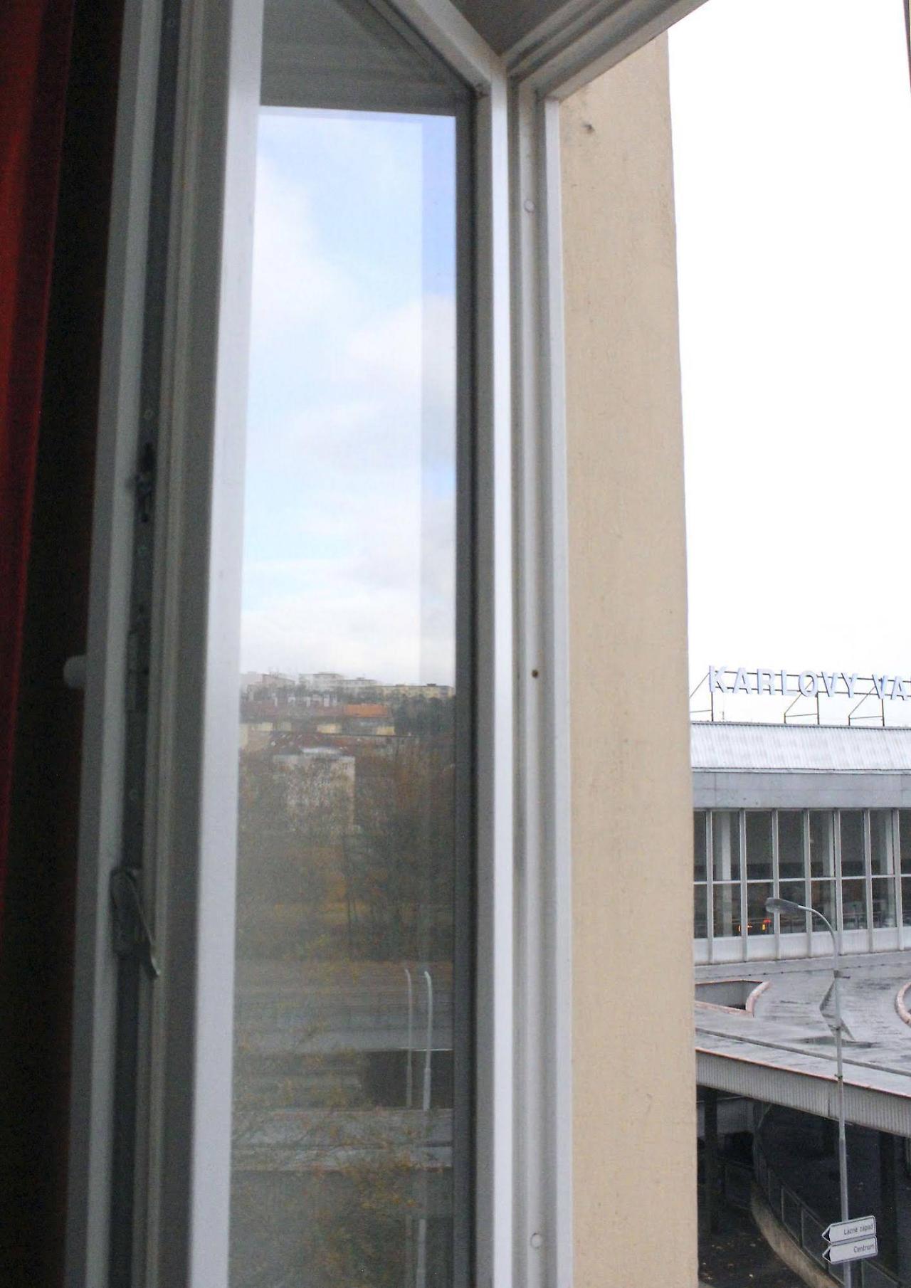 Hotel Adria Karlovy Vary Bagian luar foto