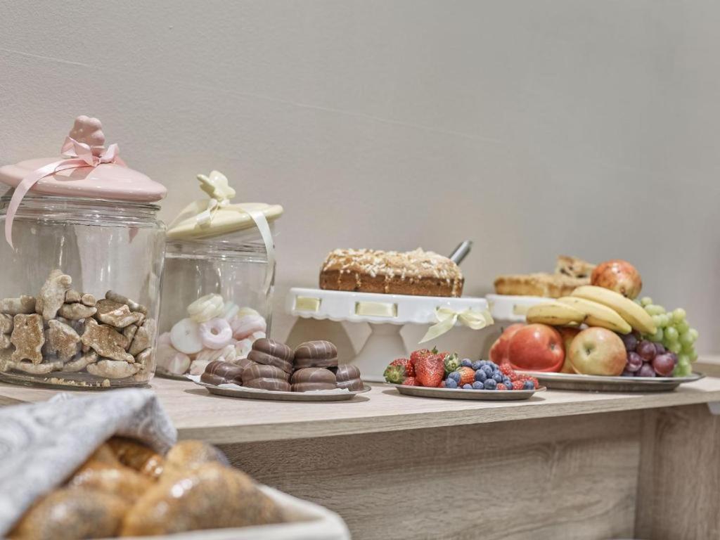 Hotel Adria Karlovy Vary Bagian luar foto